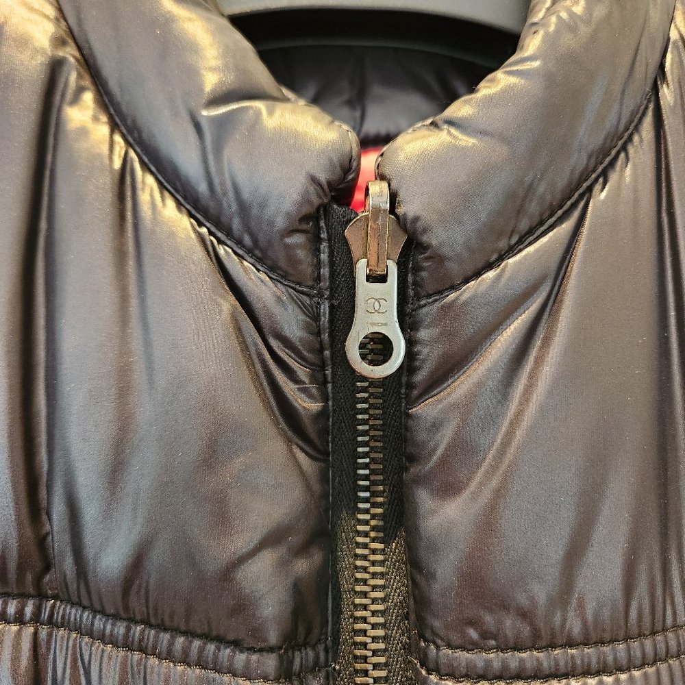 Authentic CHANEL Jacket - Picture 6 of 12